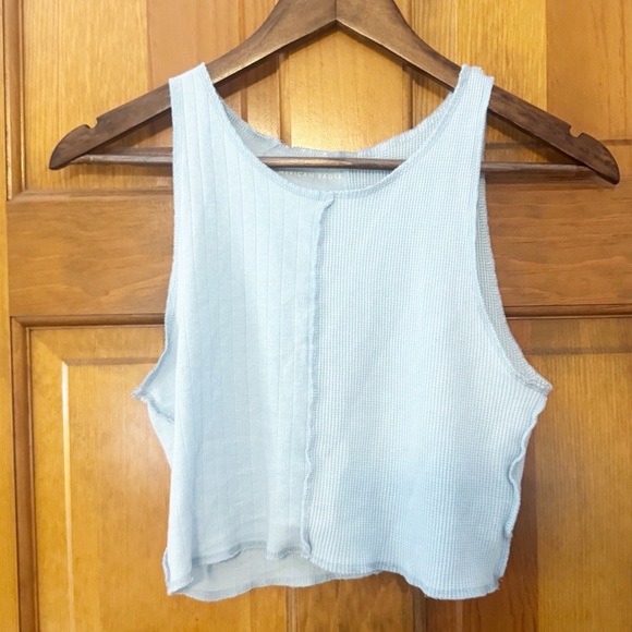 American Eagle Outfitters Tops - American Eagle Ladybug Babydoll Tee Womens Sz Medium Light Blue Cropped Tank Top